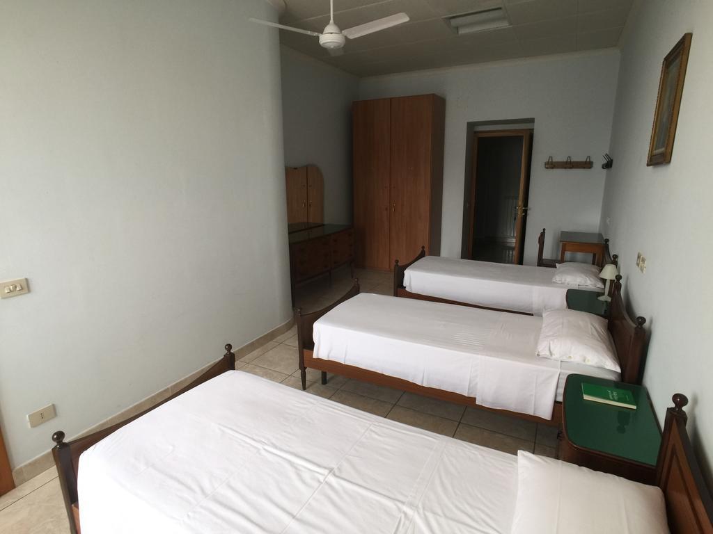 罗马 帕尔菲丽蒂尔桑特德里奥桑切里奥教堂旅馆酒店 外观 照片
